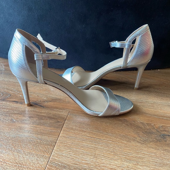 Aldo Silver Heels - Picture 5 of 5